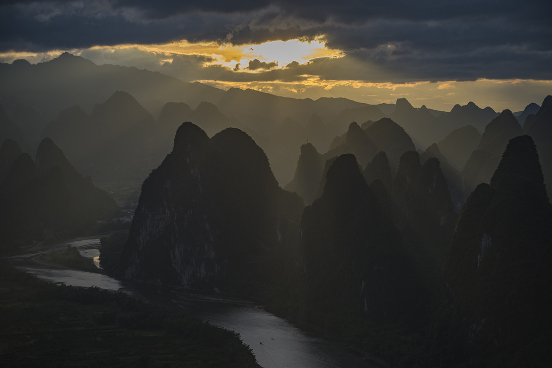 XiangGongShan Sunrise, Yangshuo, Guilin, Guangxi